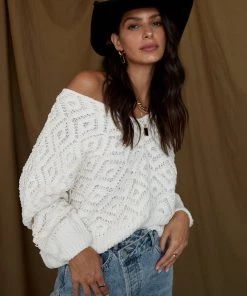 HYFVE Offline White Knit Sweater CLOTHING