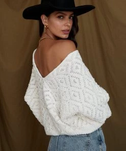 HYFVE Offline White Knit Sweater CLOTHING