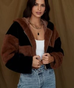 LE LIS CLOTHING Kodiak Colorblock Faux Fur Jacket