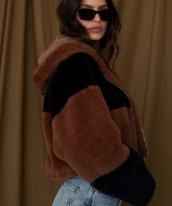 LE LIS CLOTHING Kodiak Colorblock Faux Fur Jacket