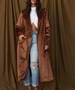 LISTICLE Perri Velvet Bronze Duster 11 LISTICLE Perri Velvet Bronze Duster