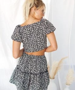 Audrey 3 + 1 La Spezia Floral Ruffle Skirt 17 Audrey 3 + 1 La Spezia Floral Ruffle Skirt