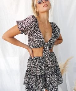 Audrey 3 + 1 La Spezia Floral Ruffle Skirt 16 Audrey 3 + 1 La Spezia Floral Ruffle Skirt