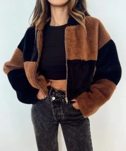 LE LIS CLOTHING Kodiak Colorblock Faux Fur Jacket