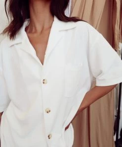 Modern Bridge International Co,Ltd. FLAT/RM B 3/F WING CHEONG COMM BLDG 19-25 JERVOIS STREET SHEUNG WAN HKWINK Montage White Terry Button Up Top CLOTHING