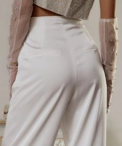 IGOU Adaline Pearl Bridal Gloves New Arrivals 10 IGOU Adaline Pearl Bridal Gloves New Arrivals