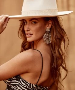 IGOU Lucille Oversized Silver Earrings