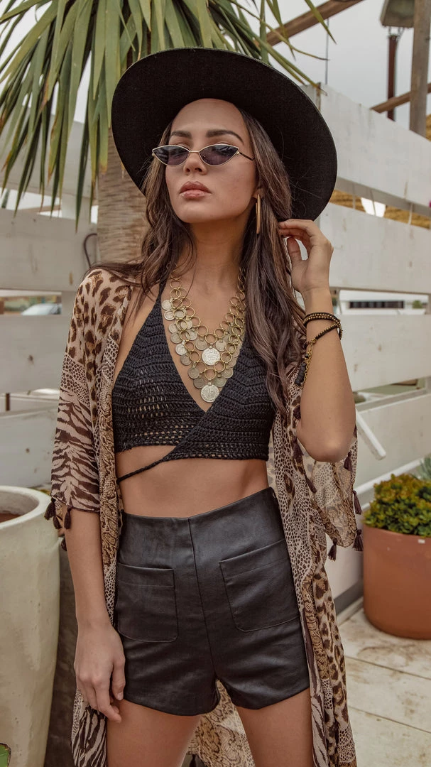 Emory Park Tie Breaker Black Faux Leather Shorts 10 Emory Park Tie Breaker Black Faux Leather Shorts