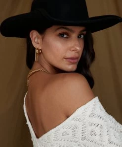 ALUMAUSA Lizzie Gold Hoop Earrings