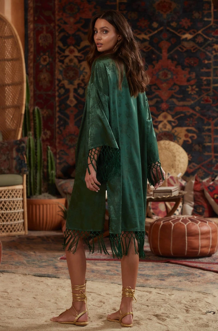 Modern Bridge International Co,Ltd. FLAT/RM B 3/F WING CHEONG COMM BLDG 19-25 JERVOIS STREET SHEUNG WAN HKWINK Melanie Dark Emerald Jacquard Fringe Kimono 7 Modern Bridge International Co,Ltd. FLAT/RM B 3/F WING CHEONG COMM BLDG 19-25 JERVOIS STREET SHEUNG WAN HKWINK Melanie Dark Emerald Jacquard Fringe Kimono