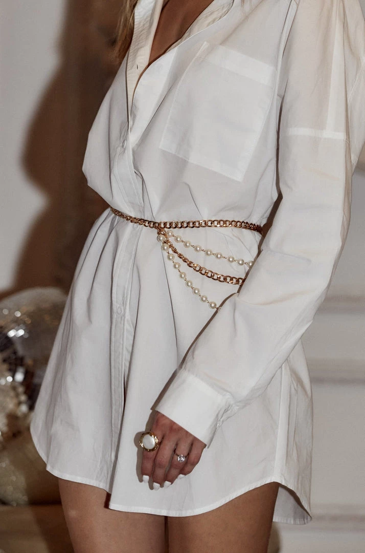 FAME Mimi Pearl And Gold Chain Belt New Arrivals 4 FAME Mimi Pearl And Gold Chain Belt New Arrivals