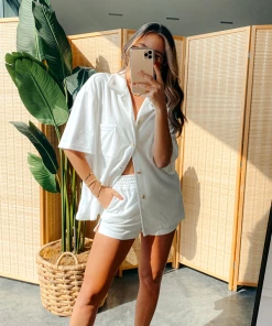 Modern Bridge International Co,Ltd. FLAT/RM B 3/F WING CHEONG COMM BLDG 19-25 JERVOIS STREET SHEUNG WAN HKWINK Montage White Terry Button Up Top CLOTHING