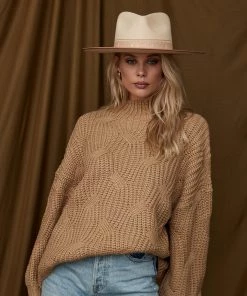 LISTICLE Jana Beige Oversized Sweater