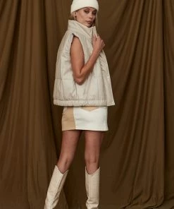 LE LIS Park City Taupe Puffer Vest CLOTHING