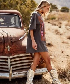 SOMEWHERE WEST South Bay Tour Graphic Tee CLOTHING