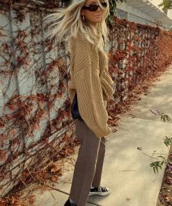 LISTICLE Jana Beige Oversized Sweater