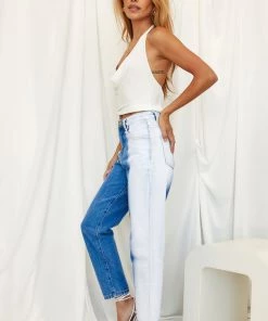 Modern Bridge International Co,Ltd. FLAT/RM B 3/F WING CHEONG COMM BLDG 19-25 JERVOIS STREET SHEUNG WAN HKWINK CLOTHING Played Out Acid Wash Jeans