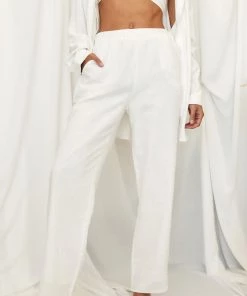 Modern Bridge International Co,Ltd. FLAT/RM B 3/F WING CHEONG COMM BLDG 19-25 JERVOIS STREET SHEUNG WAN HKWINK Waterfront White Linen Pants CLOTHING