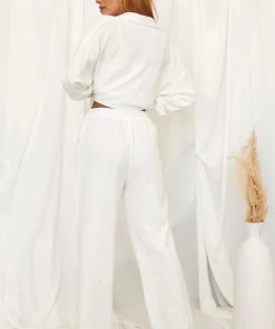 Modern Bridge International Co,Ltd. FLAT/RM B 3/F WING CHEONG COMM BLDG 19-25 JERVOIS STREET SHEUNG WAN HKWINK Waterfront White Linen Pants CLOTHING