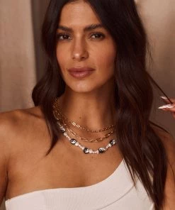 ANA ACC Shadow Gold Necklace Set