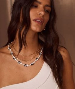 ANA ACC Shadow Gold Necklace Set