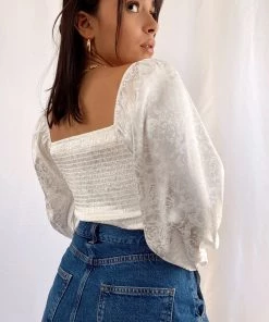 ACOA Call It Dreaming White Top CLOTHING