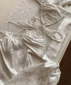 ACOA Call It Dreaming White Top CLOTHING