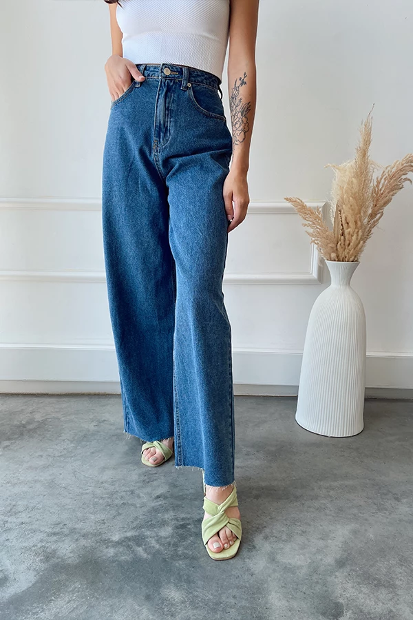 BEIGE BOTANY Lincoln Blue High Rise Wide Leg Jeans 7 BEIGE BOTANY Lincoln Blue High Rise Wide Leg Jeans